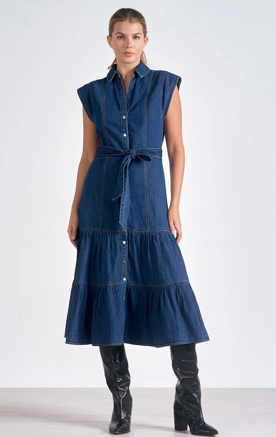 Vestido Belted Button Up Tiered Denim